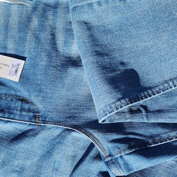 Code Bleu Plus Size Jeans - Picture 13 of 16